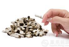 《我不是潘金蓮》獲臟煙灰缸獎，即使出國看病吸煙危害也得重視