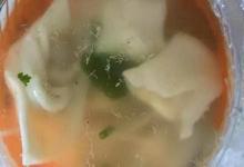 慶豐包子鋪“原景重現(xiàn)” 自證湯中“白點兒”確是蝦須蝦腿