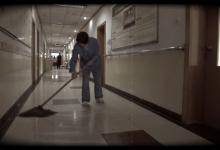 女子在醫院“臥底”27年，只為尋找丟失愛子