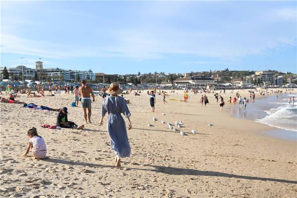 孫儷“養生”重游悉尼 靚麗活潑盡展春天氣息