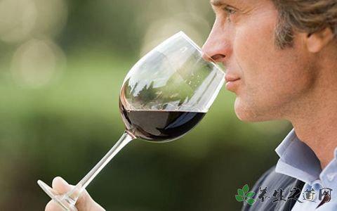 酒駕報閨蜜名字 吃什么解酒快