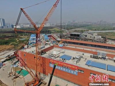 合肥綜合性國家科學(xué)中心離子醫(yī)學(xué)中心主設(shè)備成功吊裝