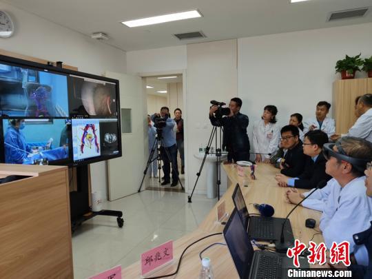 黑龍江省完成首例5G-MR遠程指導手術