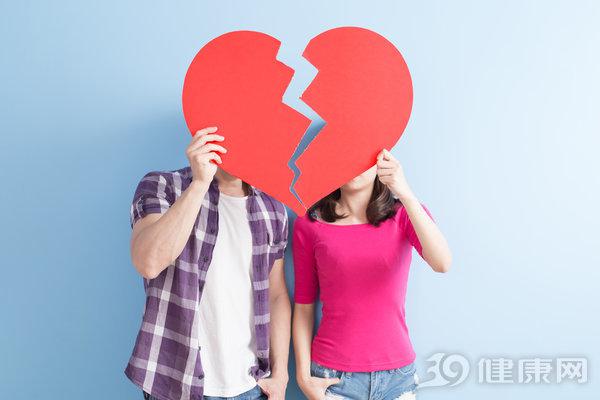 過半數英國人沒有性生活，這項研究“扎心”了