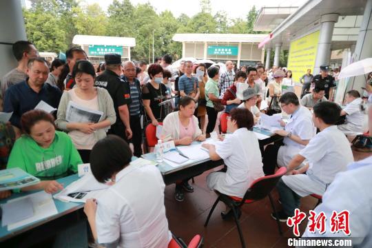 醫(yī)學專家談丙肝治療：初期癥狀不明顯 高危人群應(yīng)盡早篩查