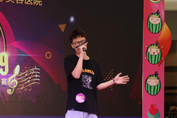 歐萊美“唱響2019”歌唱大賽第一場(chǎng)海選在萬(wàn)達(dá)廣場(chǎng)拉開帷幕