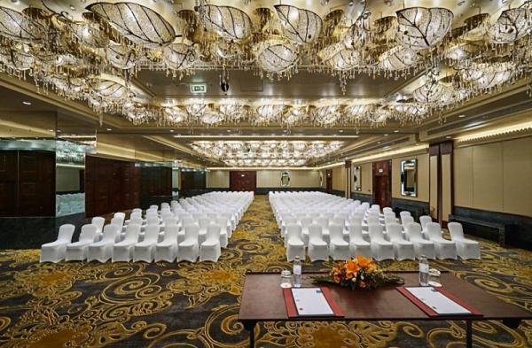 貞觀國(guó)際拍賣(mài)2019藝術(shù)一帶一路走進(jìn)迪拜