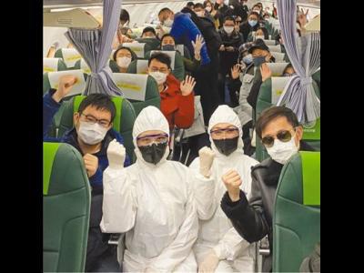 中國政府包機接回滯留日本的湖北同胞
