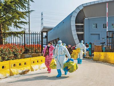 武漢首批規模最大方艙醫院將休艙