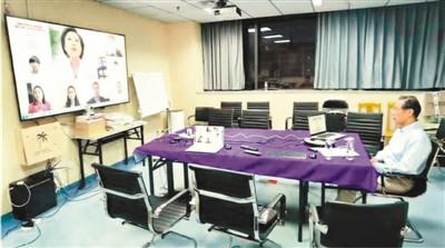 如何做好自我防護(hù)和心理調(diào)試