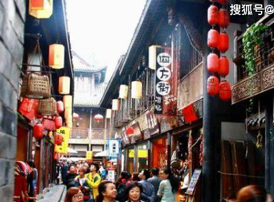 地攤經濟中的擺攤搶位蘊含著什么門道