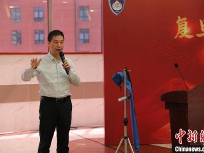 “金點子”醫師十指緊扣“天使投資人” 加快醫學研究成果轉化