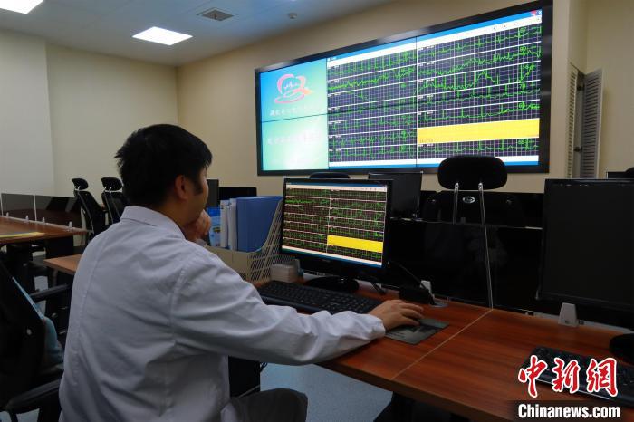 湖北：鋪設(shè)心電監(jiān)護(hù)預(yù)警網(wǎng) 千里之外聽“心音”