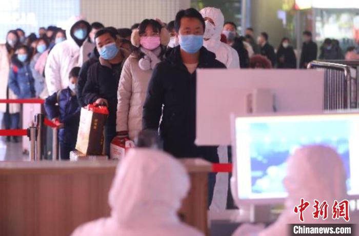 南京嚴(yán)控迎新聚集活動：線下活動“誰舉辦誰負(fù)責(zé)”