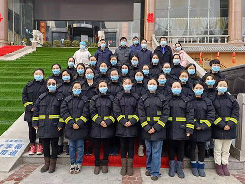 辛丑牛年倒計時致敬堅守戰“疫”一線的最美逆行者