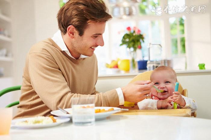 中國(guó)將探索實(shí)施父母育兒假 育兒有哪些注意事項(xiàng)