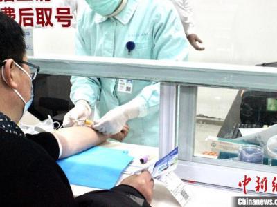 陌陌報告:兩成網民每晚睡不夠5小時 半數00后每天都熬夜