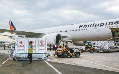 中國疫苗助力全球抗疫（患難見真情共同抗疫情）