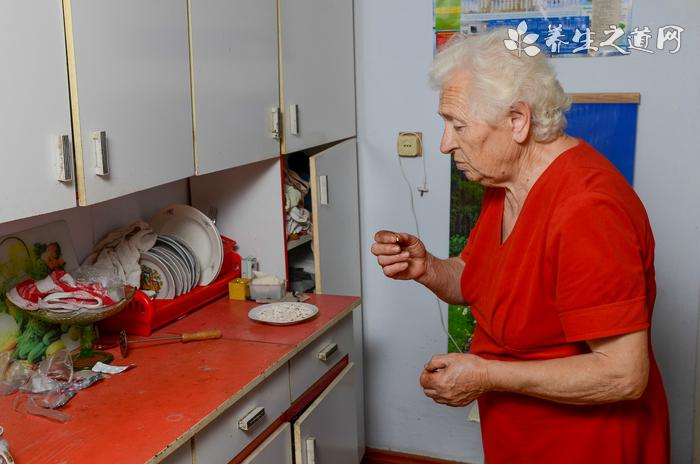 韓國網(wǎng)紅磷蝦油被曝質(zhì)量問題 磷蝦油的功效與作用