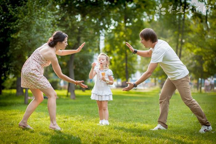 營(yíng)養(yǎng)過剩也會(huì)導(dǎo)致孩子長(zhǎng)不高 如何防止?fàn)I養(yǎng)過剩