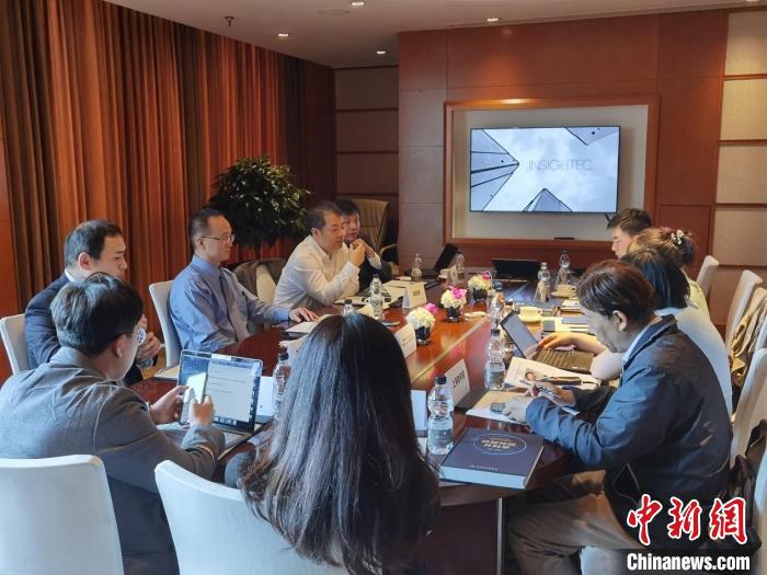 新技術“磁波刀”進入中國臨床 造福特發性震顫患者