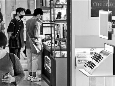 電子煙銷售點普遍提供試吸服務(wù)