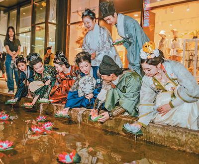 消費旺盛活力十足(經濟聚焦)-易網健康<a href=http://m.henggaotouzi.com/jkys/ target=_blank class=infotextkey>養生</a>網 消費旺盛活力十足(經濟聚焦)