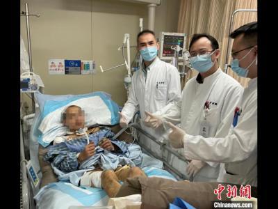 上海醫(yī)護(hù)探索“急診創(chuàng)傷救治一體化” 抓住黃金時間窗與“死神”賽跑