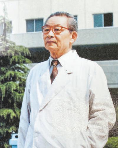 百歲醫者仁心仁術（奮斗百年路啟航新征程·“七一勛章”獲得者）