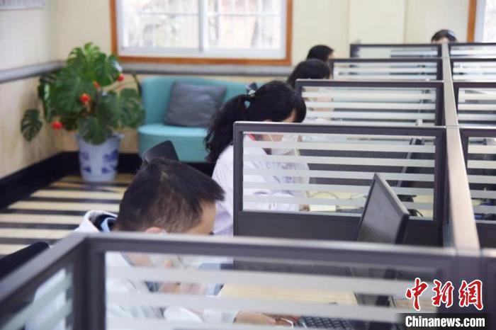 世界精神衛生日：“情緒感冒”，我們忽視了多少？