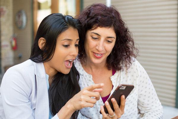 常常發自拍照，竟然會被認為自己混得不行？