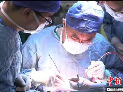 利刃扎進1歲女嬰顱內 上海專家精準定位取斷刃