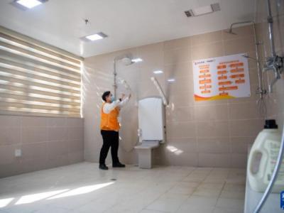 “智慧”養(yǎng)老守護(hù)最美“夕陽(yáng)紅”