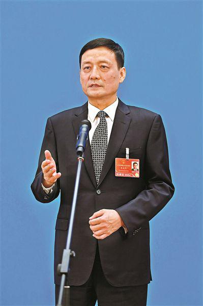 應對新冠病毒變異正積極研發廣譜藥