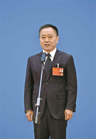 應對新冠病毒變異正積極研發廣譜藥