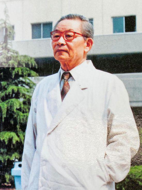 新中國胸外科事業的開拓者和奠基人辛育齡逝世