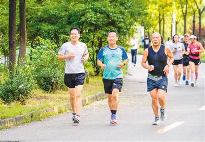 全民健身添彩美好生活