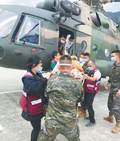 四川瀘定地震救災工作緊張有序進行