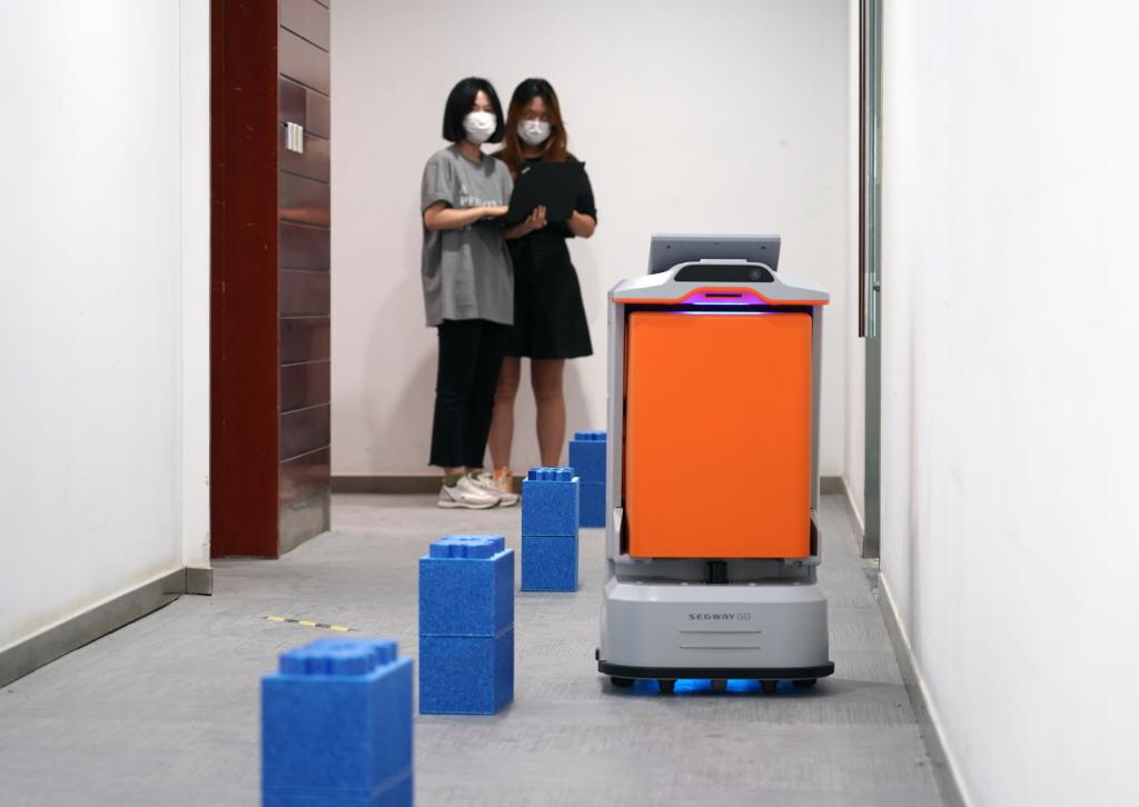 不折不扣、科學(xué)精準(zhǔn)落實(shí)二十條優(yōu)化措施——國(guó)務(wù)院聯(lián)防聯(lián)控機(jī)制回應(yīng)焦點(diǎn)問(wèn)題