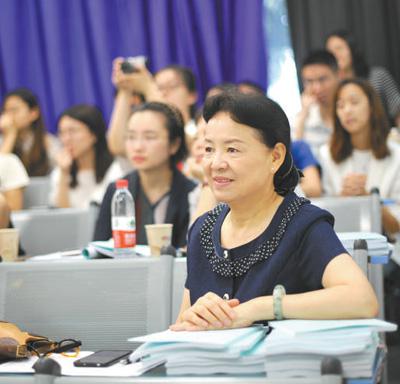 46年堅守“護(hù)牙”一線（講述·一輩子一件事）