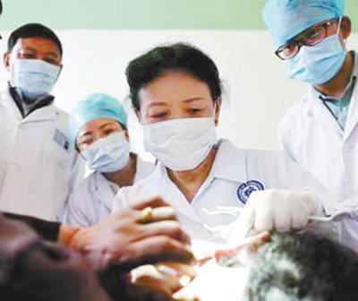 46年堅守“護(hù)牙”一線（講述·一輩子一件事）