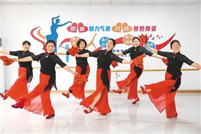 樂享銀齡生活這些健康指導很重要（健康直通車·關注健康老齡化（下））