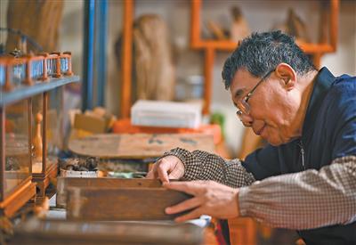 “修補(bǔ)巷”里有民生（記錄中國）