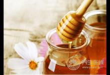 經(jīng)常喝蜂蜜的好處有哪些？揭秘喝蜂蜜的最佳時(shí)間