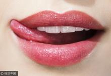 刷牙只要一個小方法，10年的黃牙口臭全部去光光