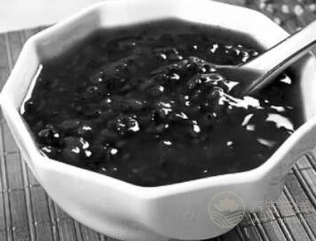 多吃黑米粥好處多 黑米粥的做法 多吃黑米粥好處多 黑米粥的做法