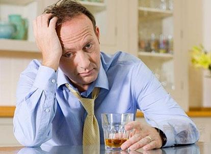 警惕！晚上吃宵夜別“碰”5種食物