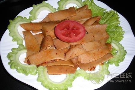 豬皮竟有這種用處 多吃對(duì)人體益處多多