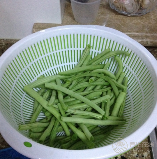 豆角燉肉制作方法？