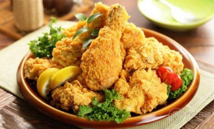 女孩直播吃肉，腸胃嚴重受傷！暴飲暴食當心這幾種病